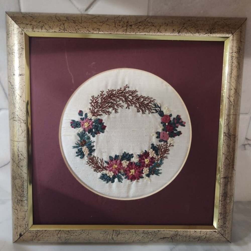 Framed Ribbon Embroidery Wreath Floral Garden‎ Art Wall Decor old world